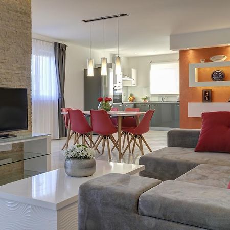 Viras Luxury Holiday Премантура Екстер'єр фото