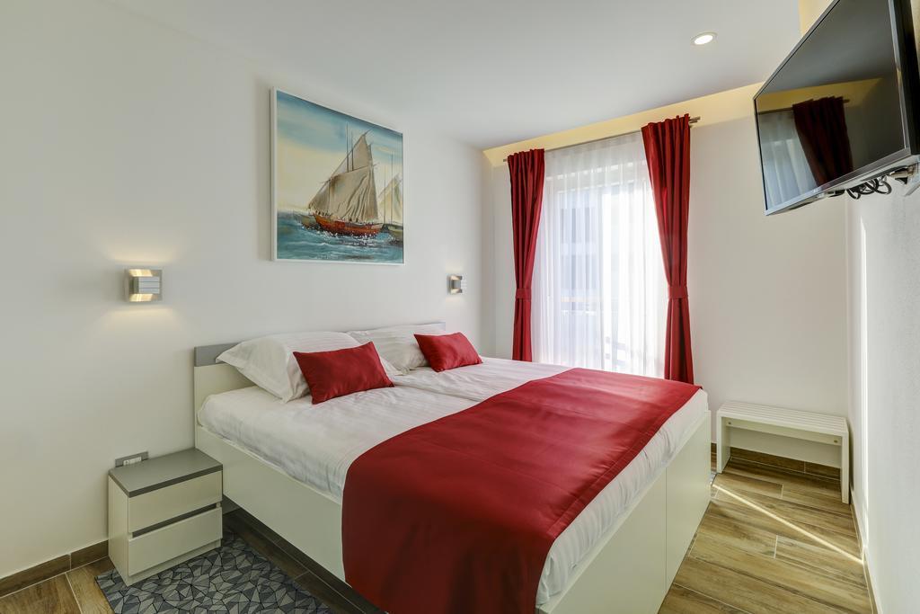 Viras Luxury Holiday Премантура Екстер'єр фото