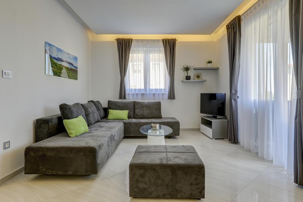 Viras Luxury Holiday Премантура Екстер'єр фото